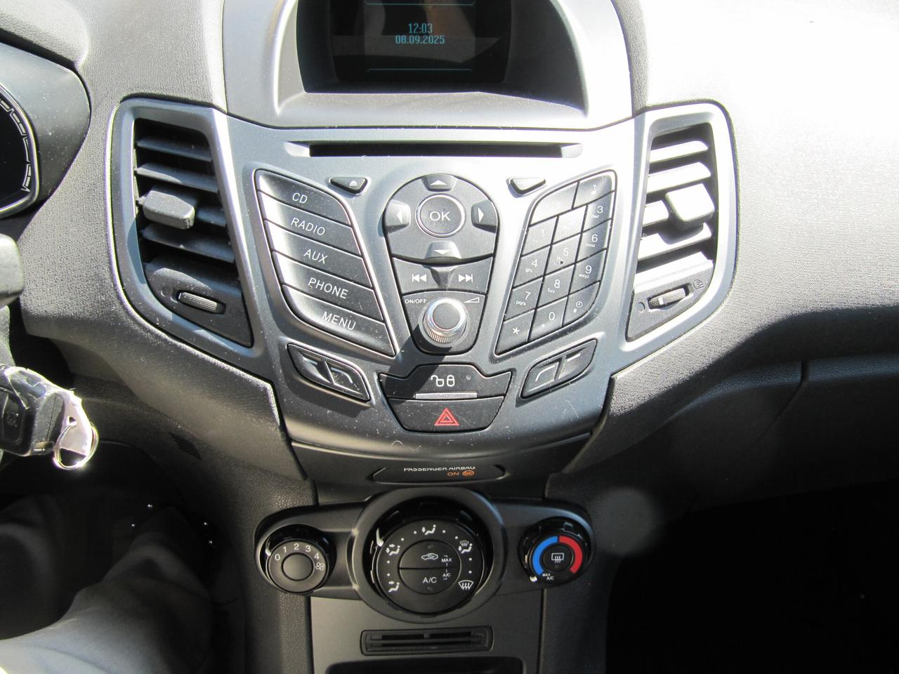 Ford Fiesta 1.5 TDCi 75CV 5 porte Black & White Edition