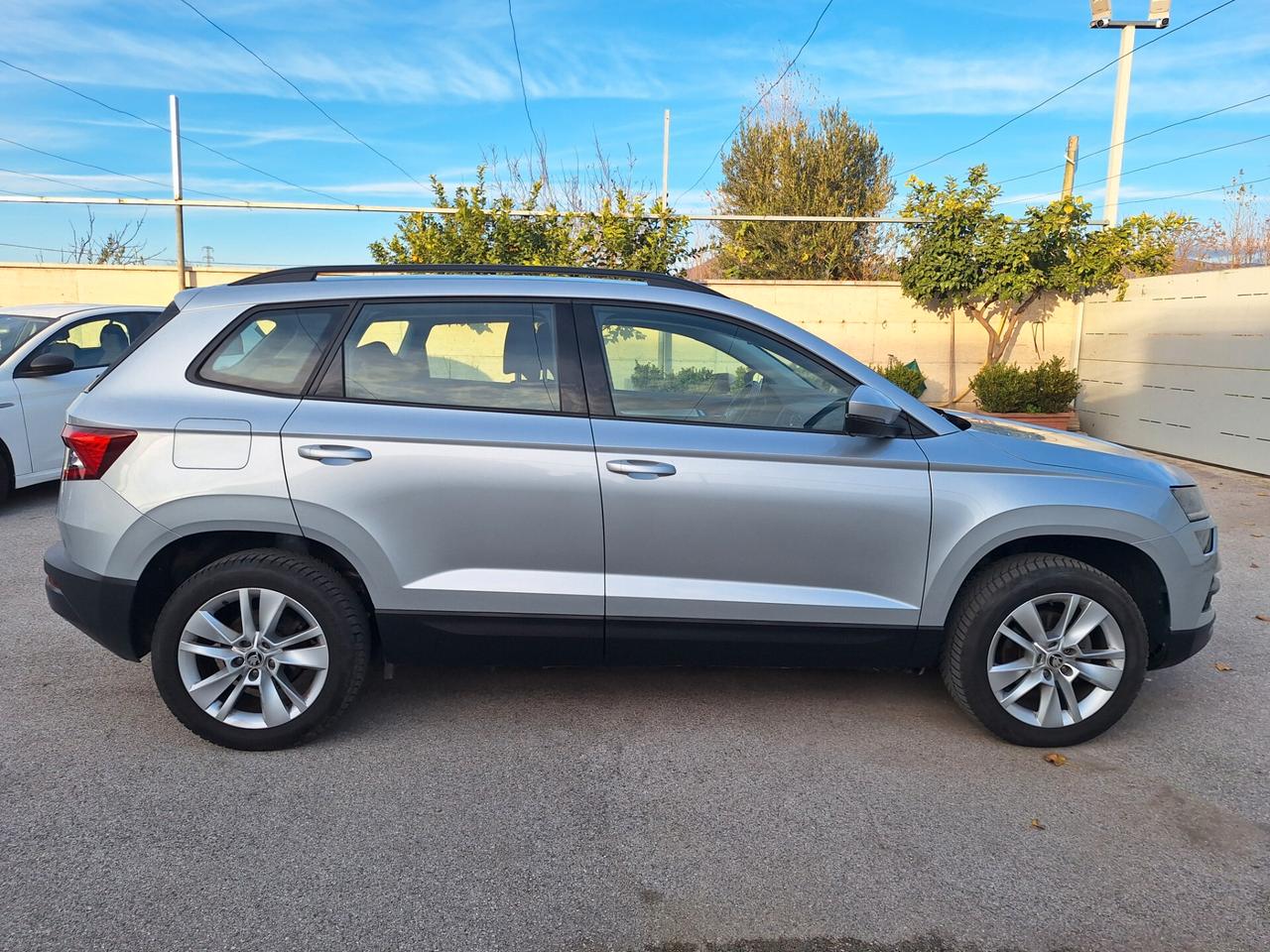 Skoda Karoq EXECUTIVE 1.6 TDI 115cv NAV+RETROCAM. - 2020