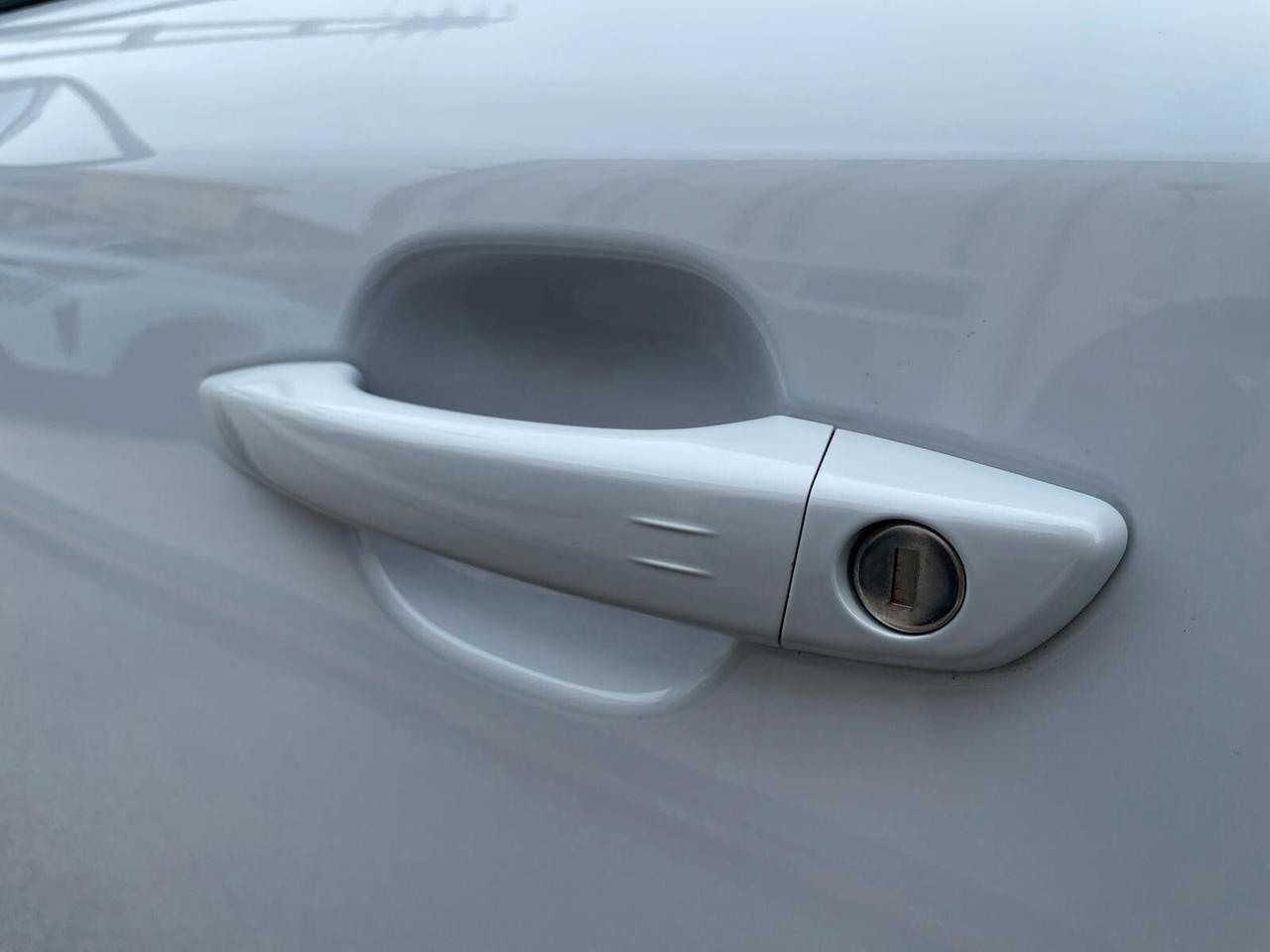 Peugeot 2008 Hybrid 145 e-DCS6 Allure