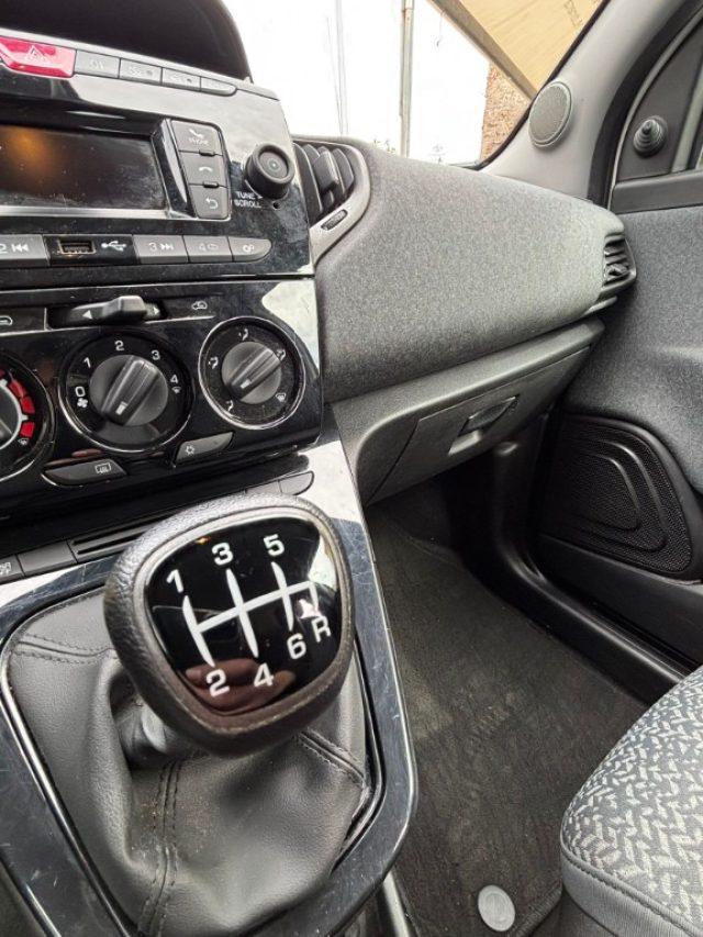 LANCIA Ypsilon 1.0 FireFly 5 porte S&S Hybrid Silver