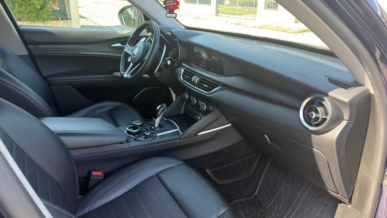 Alfa Romeo Stelvio 2.2 Turbodiesel 210 CV AT8 Q4 Executive