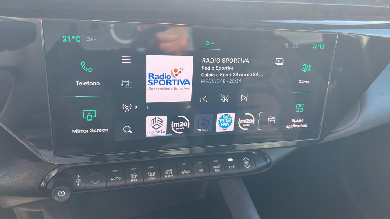 Alfa Romeo Junior 1.2 136 CV Hybrid eDCT6 Speciale