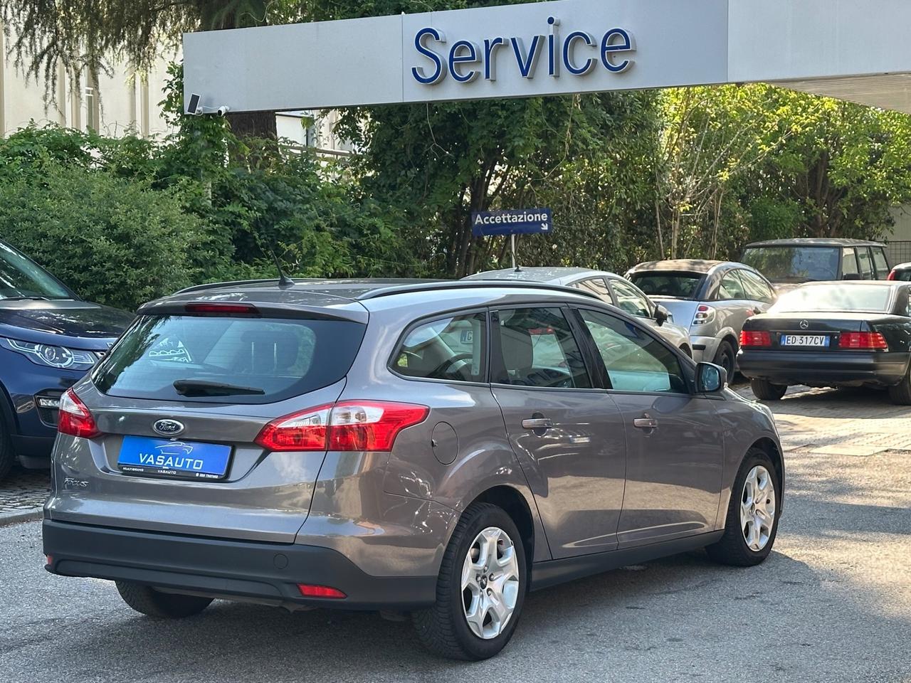 Ford Focus 1.6 120 CV GPL SW Titanium