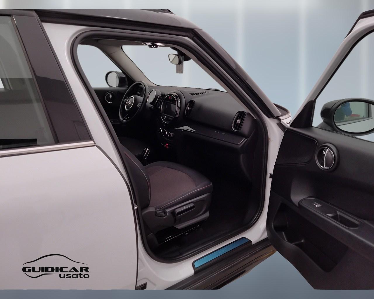 MINI Mini Countryman F60 2017 - Mini Countryman 2.0 Cooper D Bake