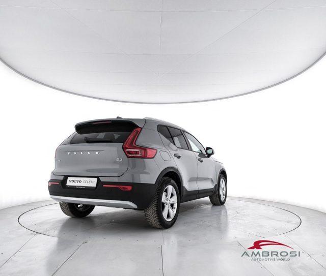 VOLVO XC40 XC40 2.0 b3 Core auto