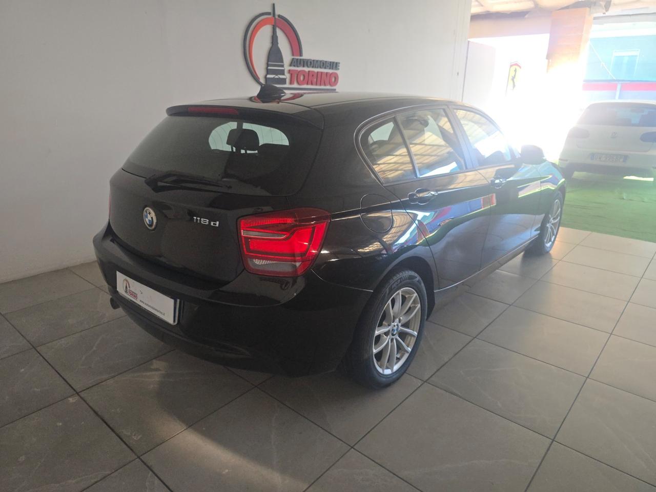 Bmw 118 118d 5p. Urban