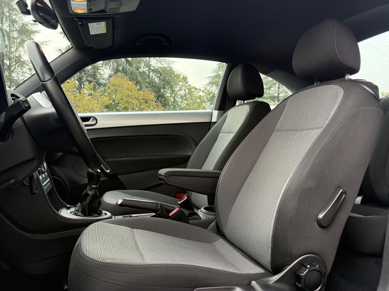 Volkswagen Maggiolino 1.6 tdi|UNIPRO|NEOPATENTATI