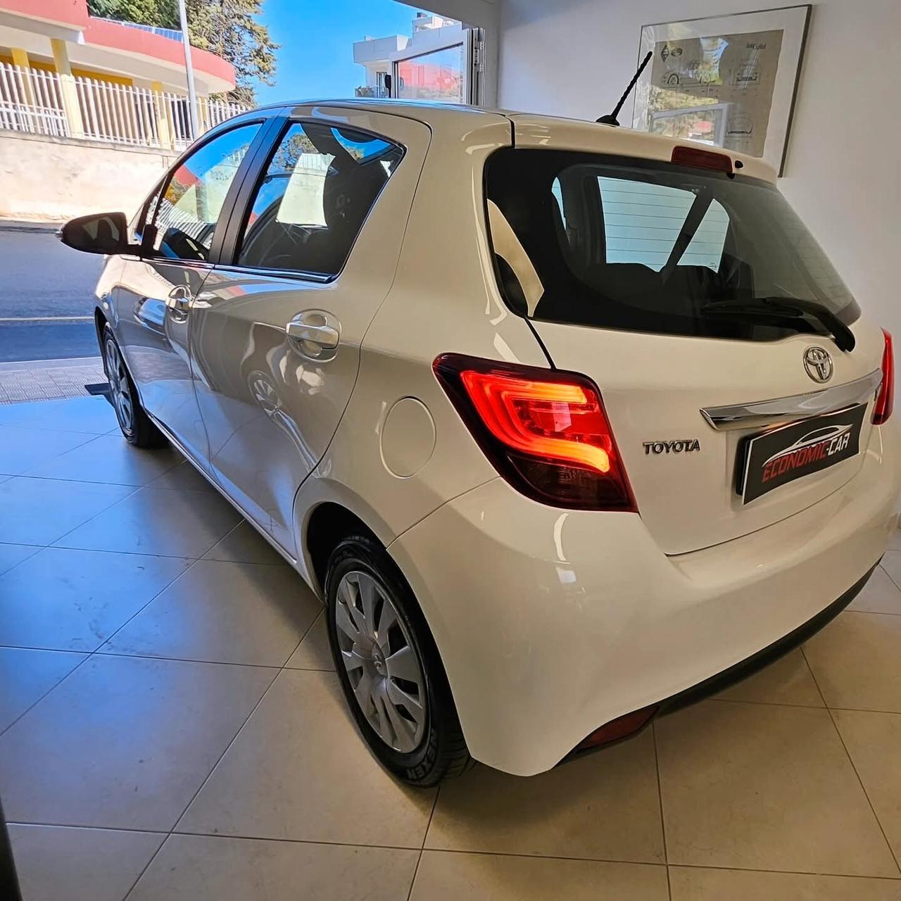 Toyota Yaris 1.0 5 porte Lounge KM 120000