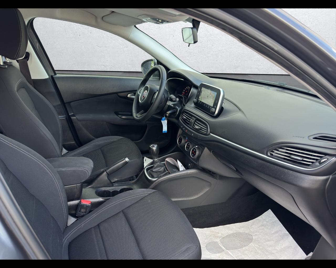FIAT Tipo (2015-->) - Tipo 1.3 Mjt S&S SW Business