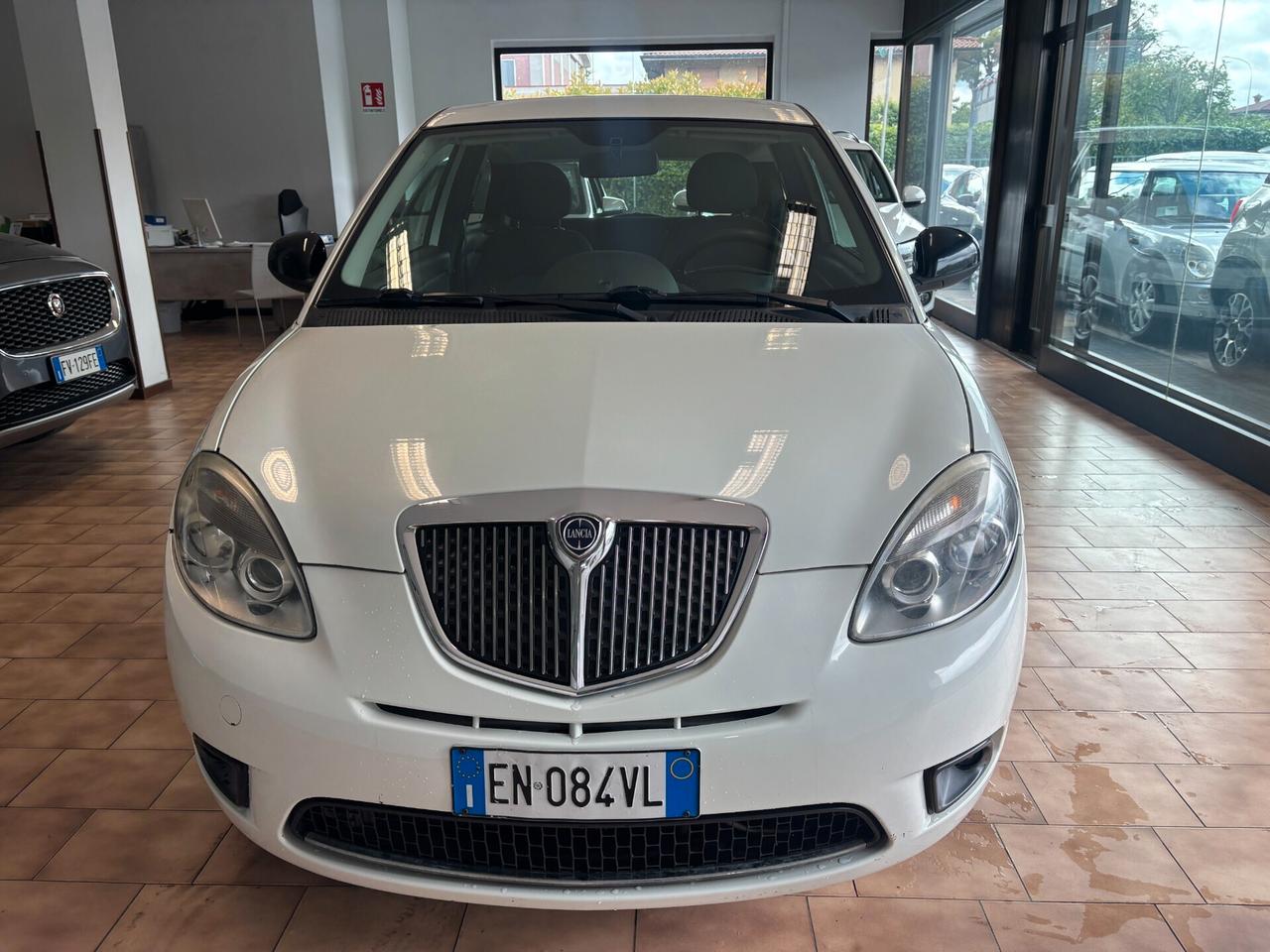 Lancia Ypsilon 1.3 mjt *PER NEOPATENTATI