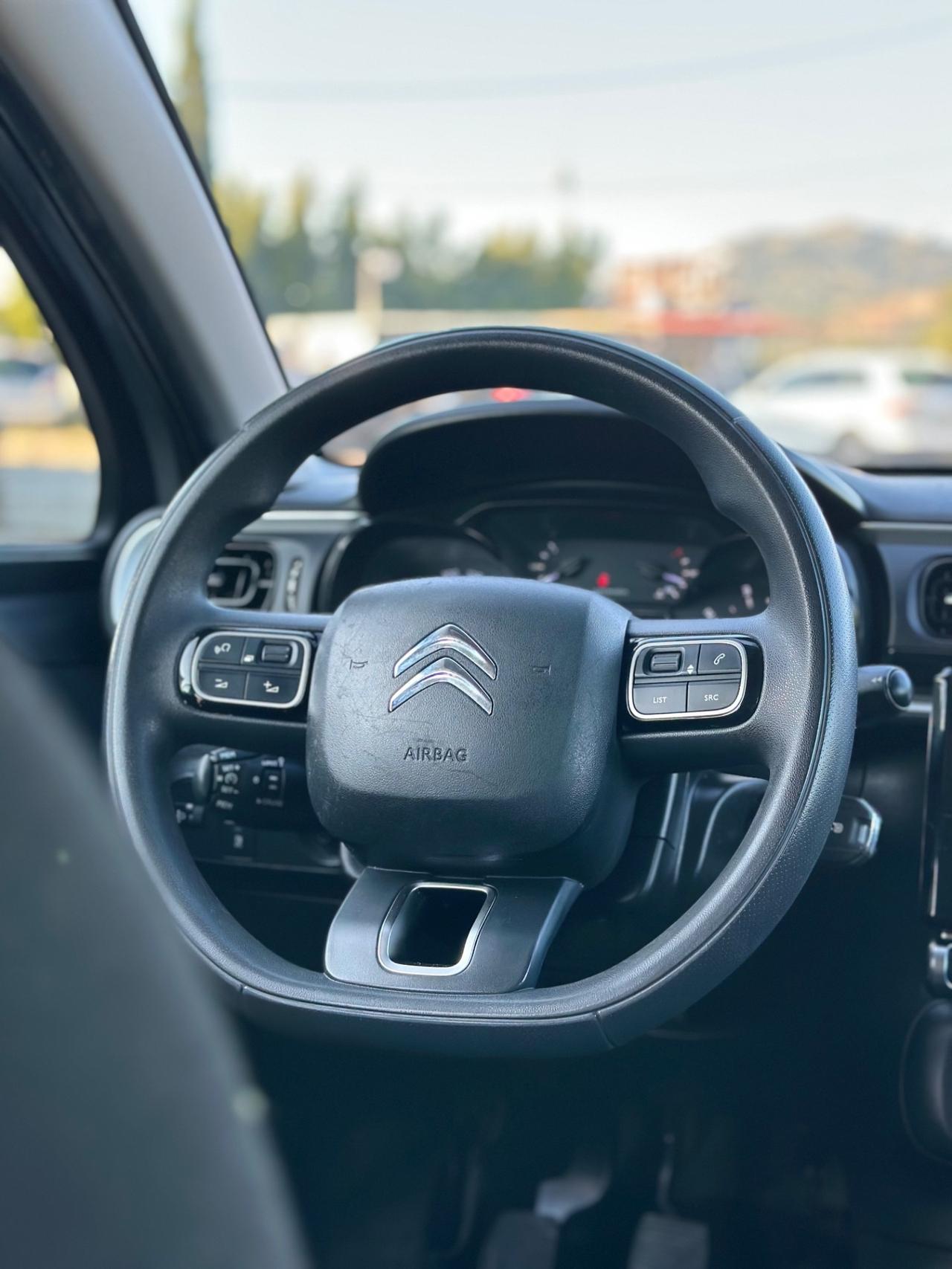 Citroen C3 PureTech 82 GPL Shine