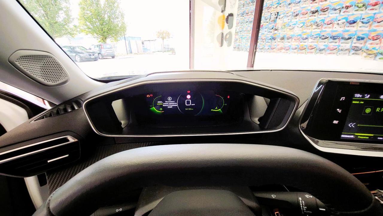 PEUGEOT 2008 BlueHDi 110 S&S Allure Pack