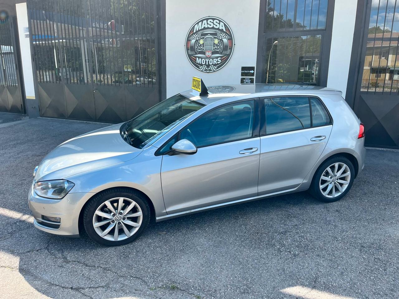 Volkswagen Golf 1.6 TDI 110 CV DSG 5p. HIGHLINE! 24 MESI DI GARANZIA!!