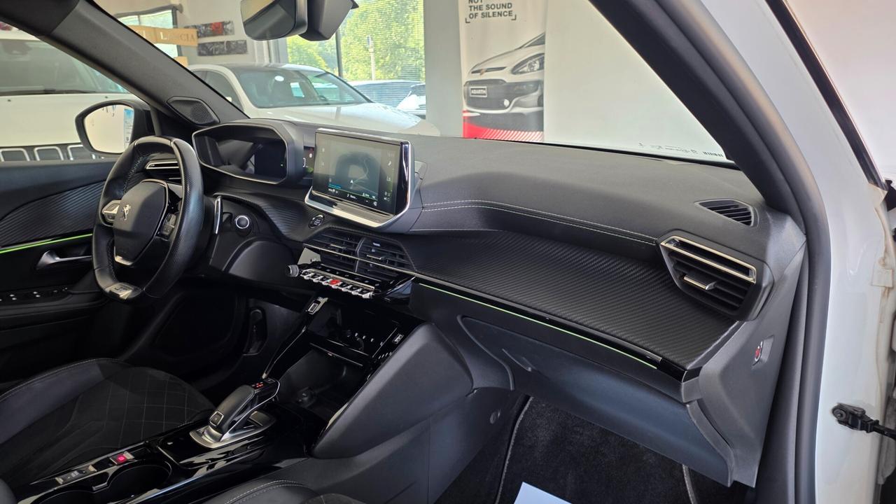 Peugeot 2008 BlueHDi 130 S&S EAT8 GT