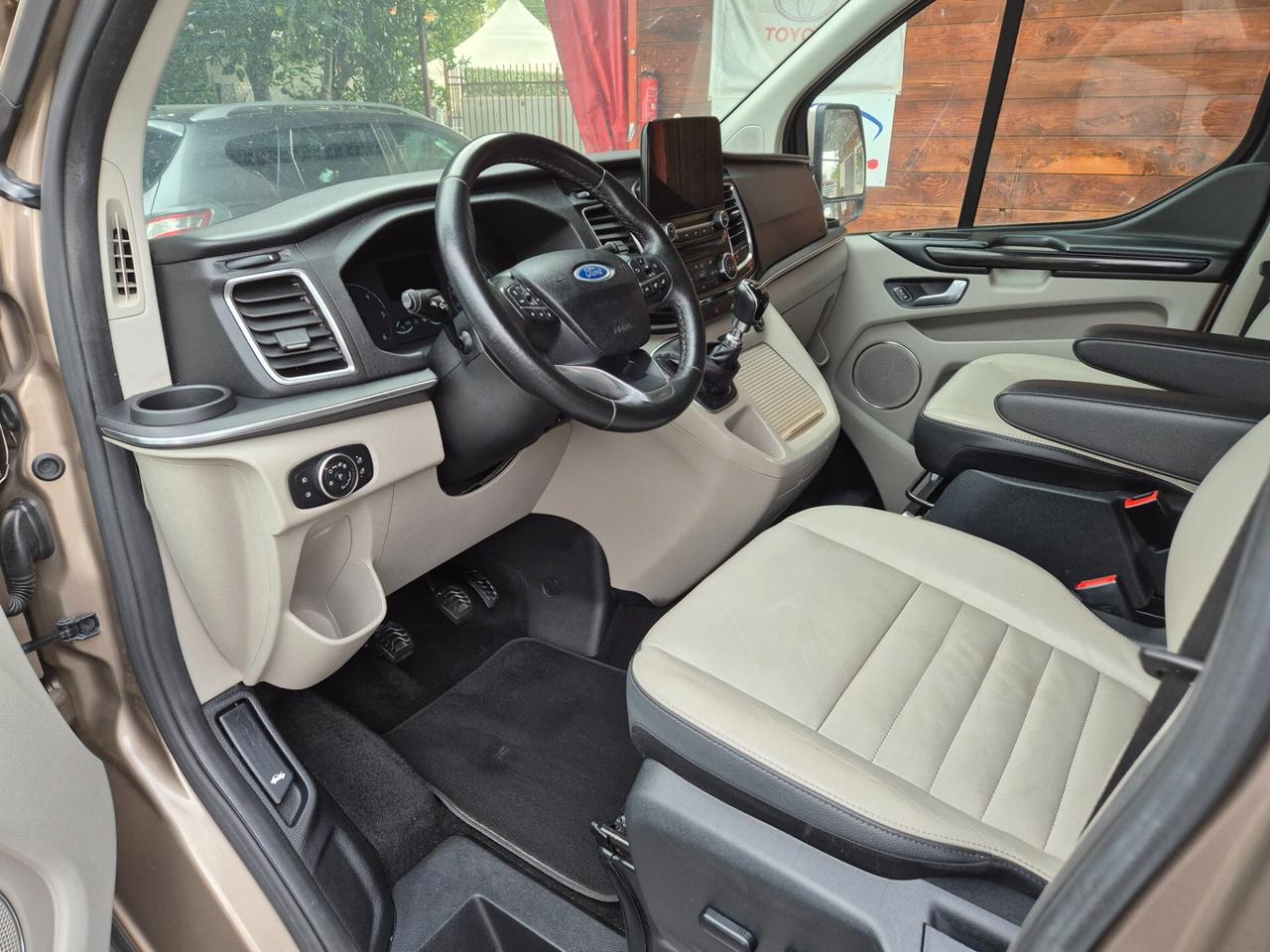 Ford Tourneo Custom 320 2.0 EcoBlue 185CV MHEV PC Titanium