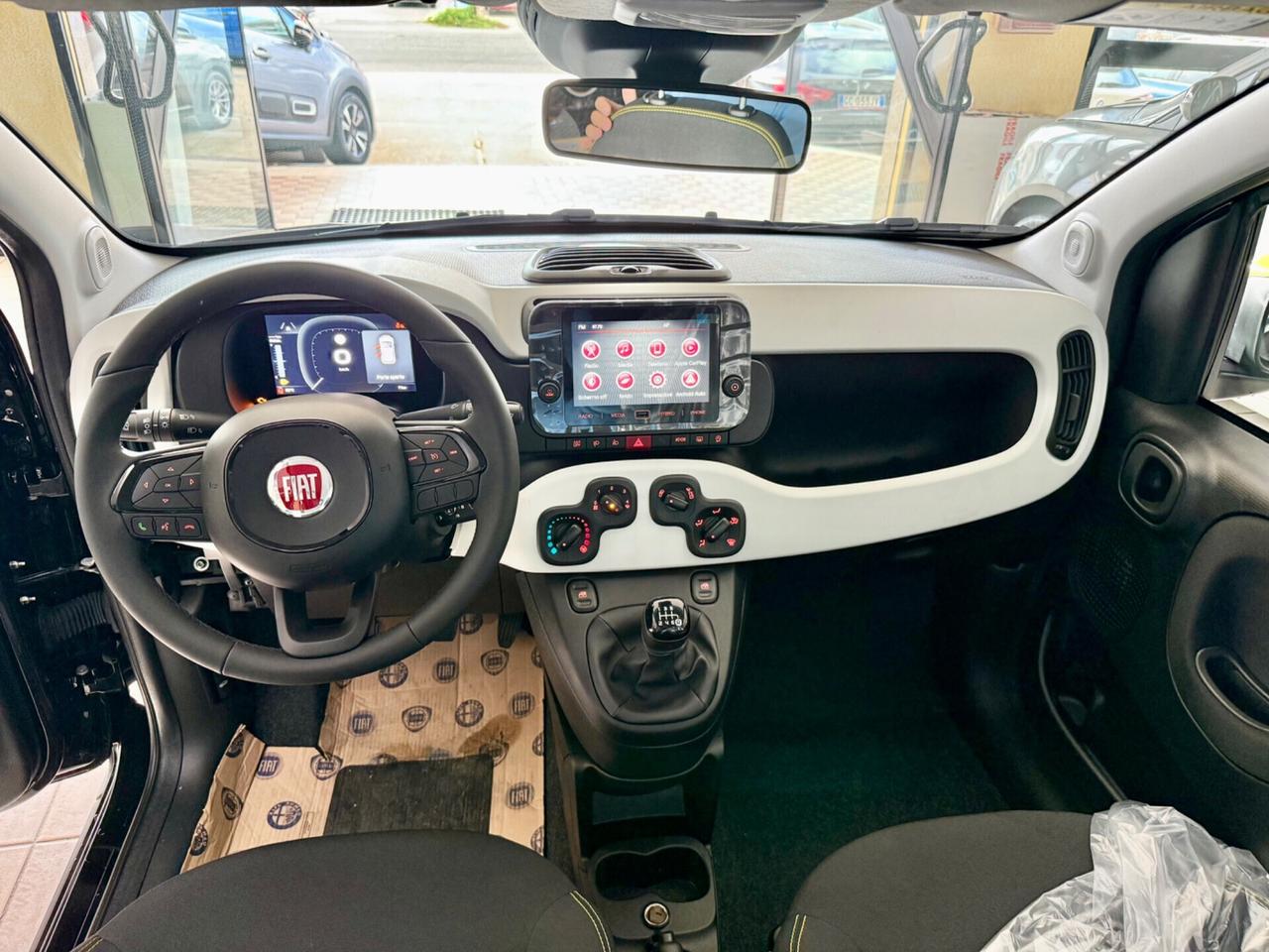 Fiat Panda 1.0 Hybrid Pandina CROSS