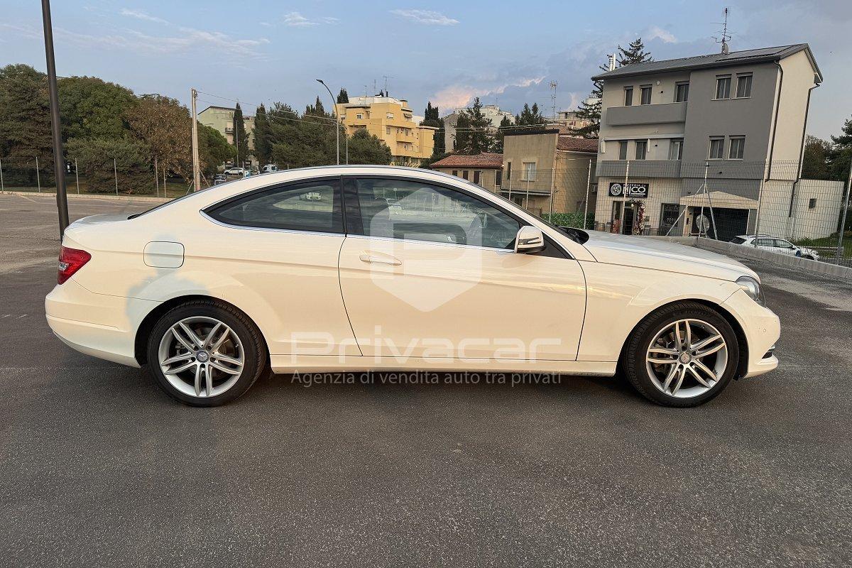 MERCEDES C 220 CDI Coupé Executive