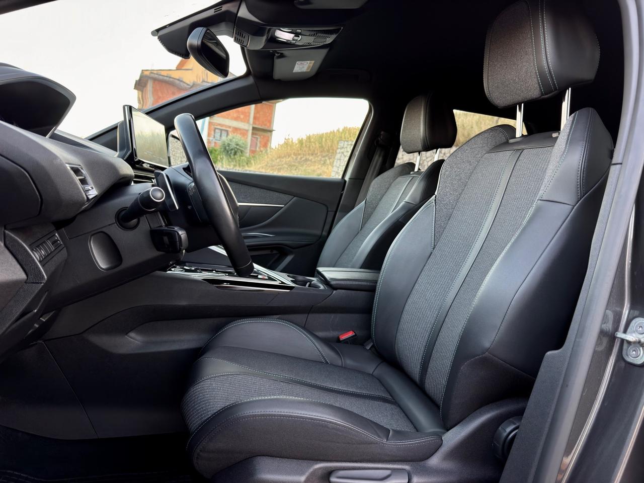 Peugeot 3008 1.5 BlueHDi 130cv 2023 - 81.000km