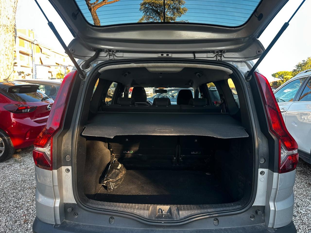 Dacia Jogger 1.0 TCe GPL 100 CV 5 posti Essential
