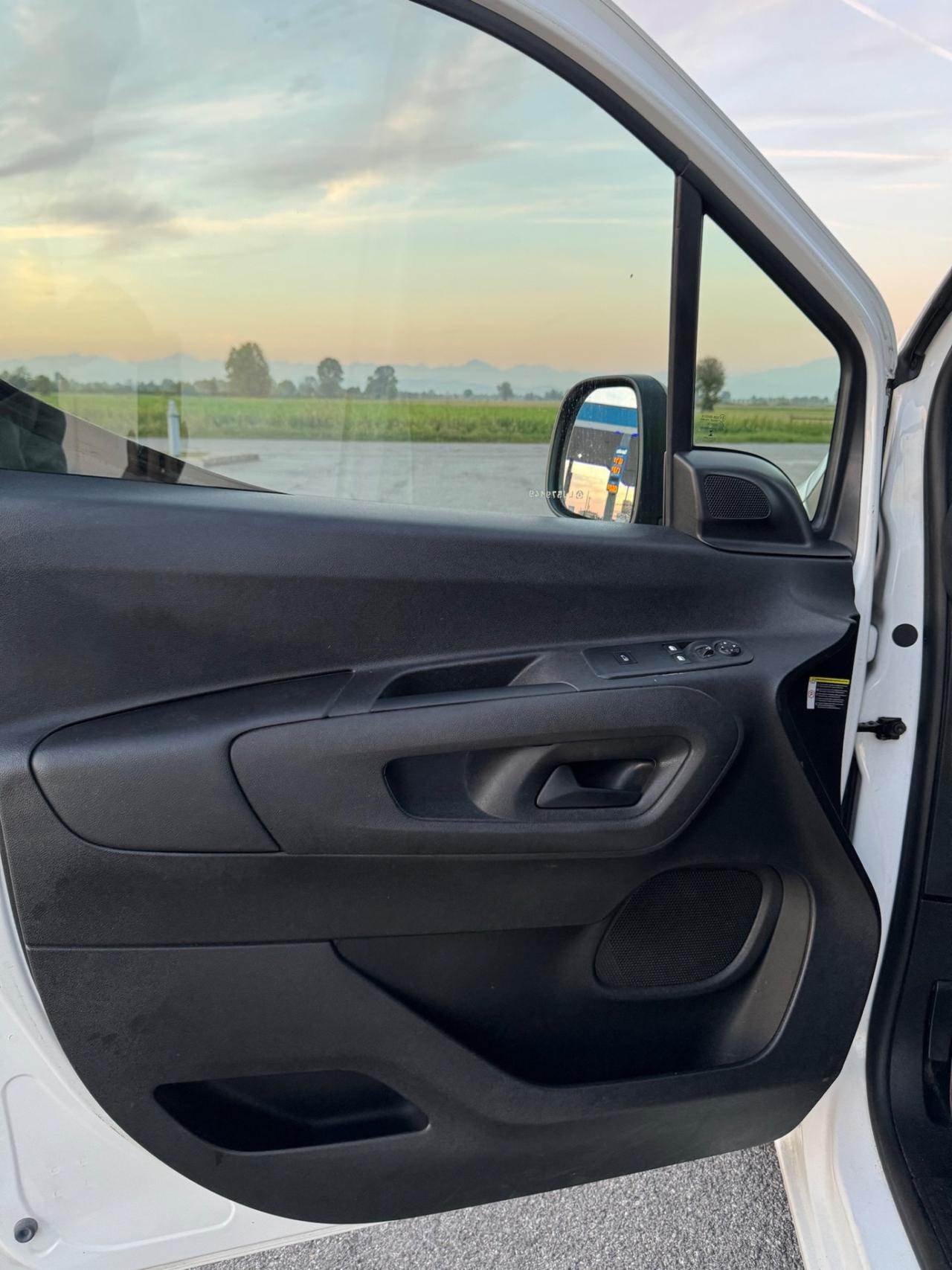 Citroen Berlingo BlueHDi 130 Stop&Start EAT8 Combi M Feel
