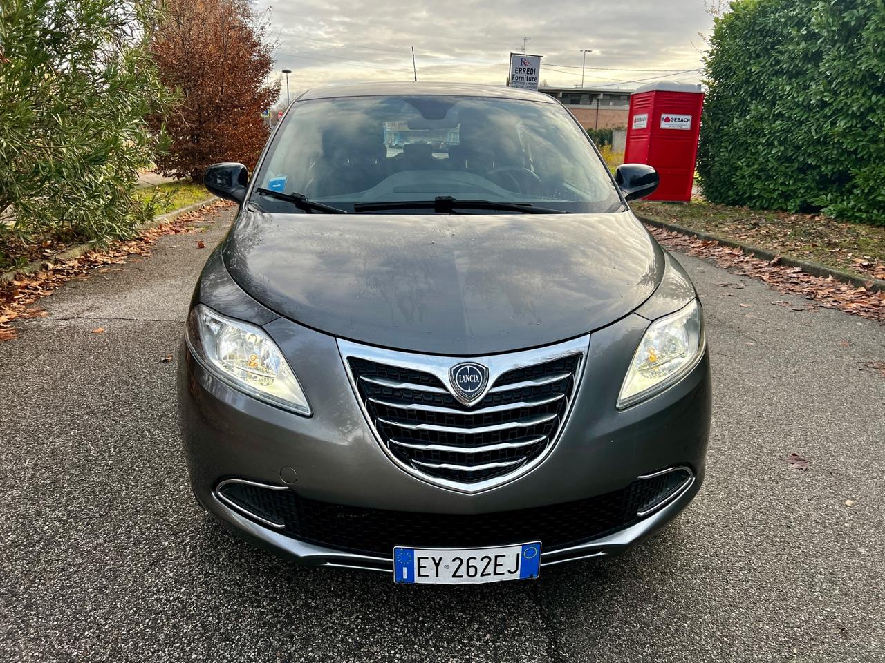 Lancia Ypsilon 1.3 MJT 16V 95 CV 5 porte S&S Silver