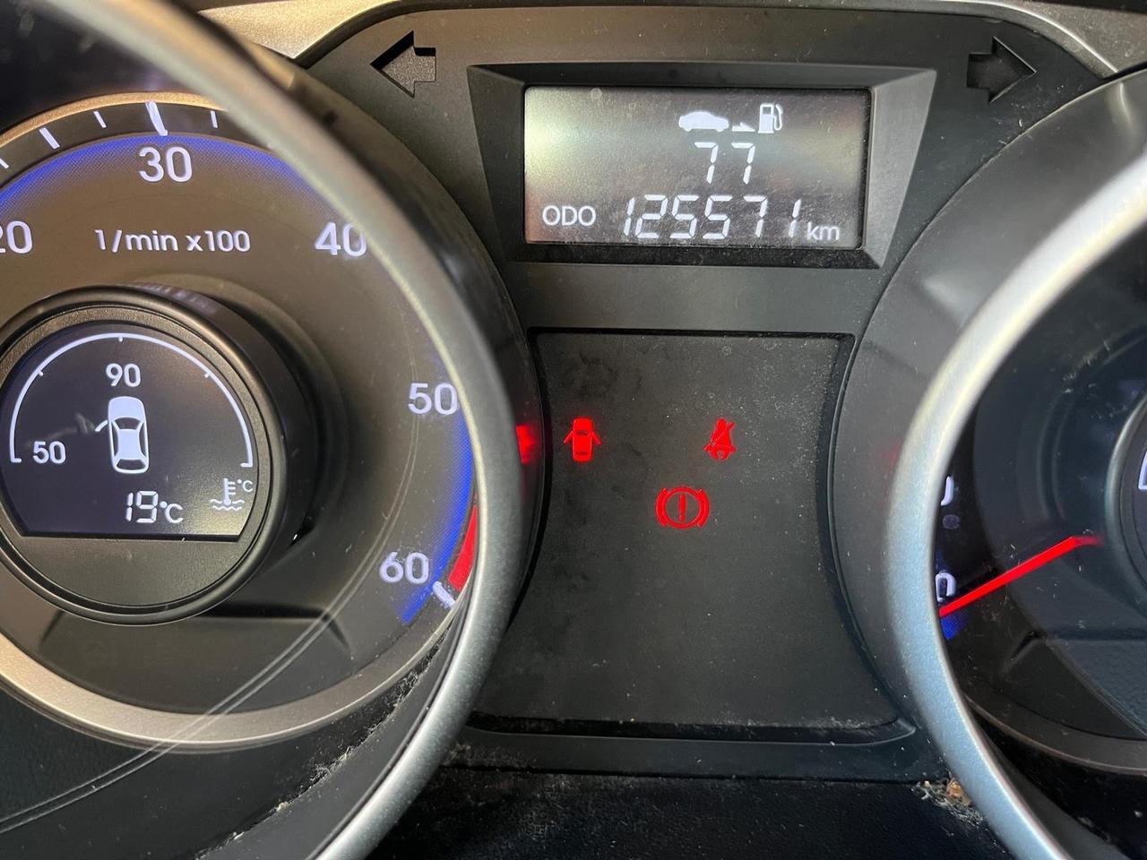 Hyundai iX35-1.7 crdi- full-2014