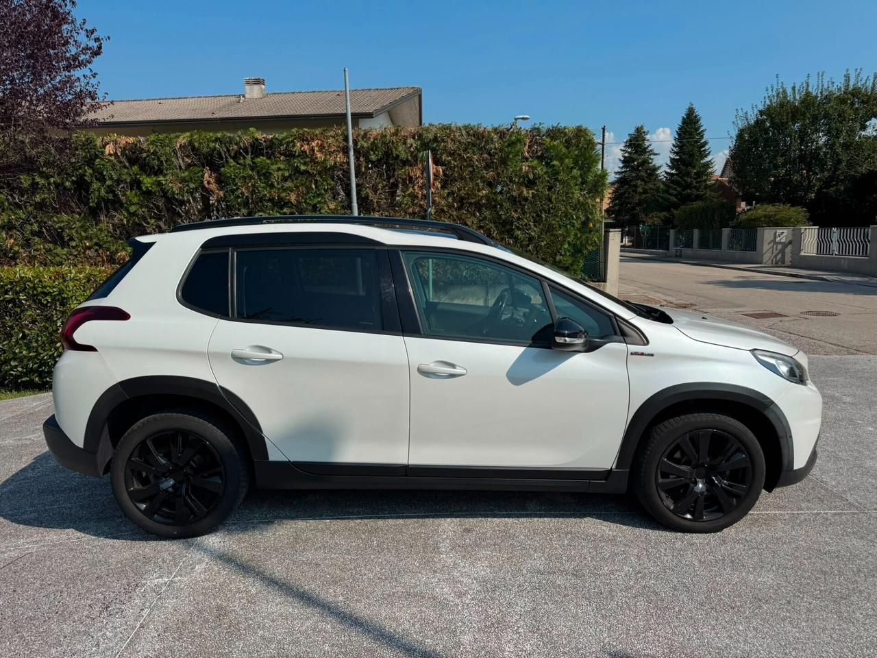 Peugeot 2008 PureTech Turbo 110 S&S GT Line