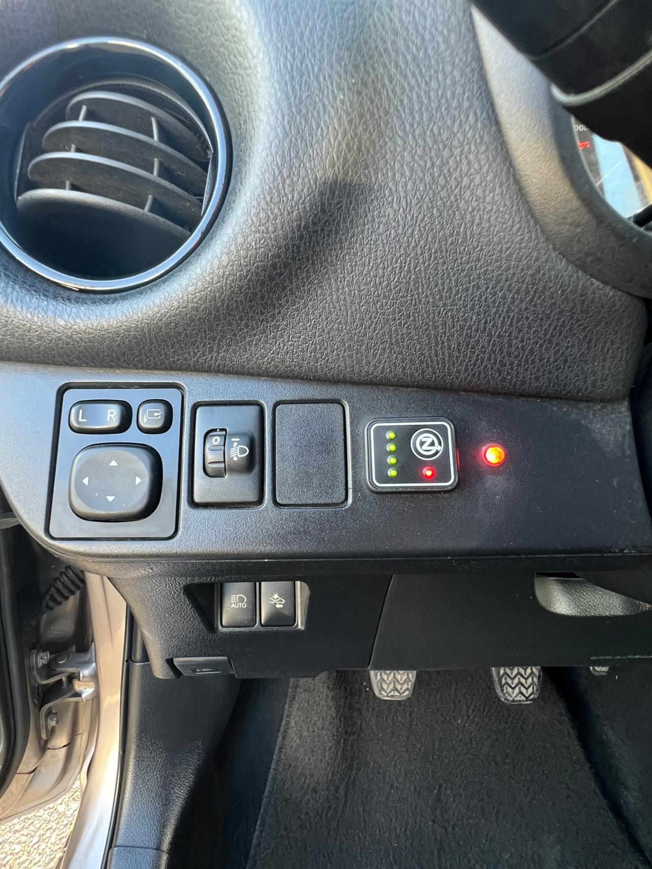 Toyota Yaris 1.0 5 porte Lounge