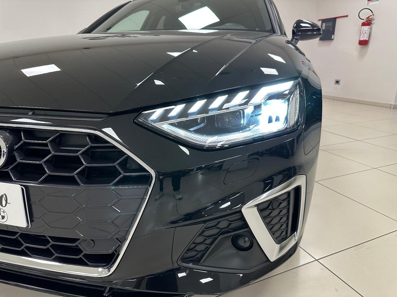 Audi A4 Avant 40 TDI quattro 204CV S tronic S-line edition 2024