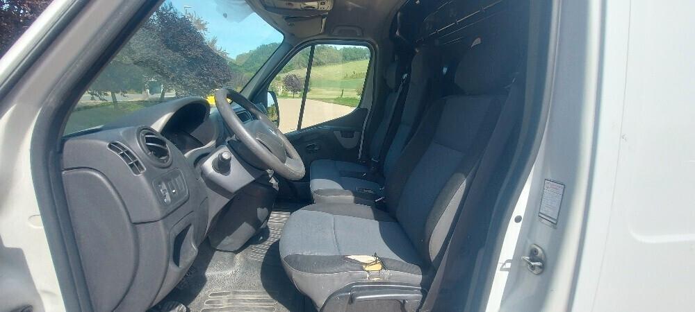 Renault Master 2.3 dci L3H2