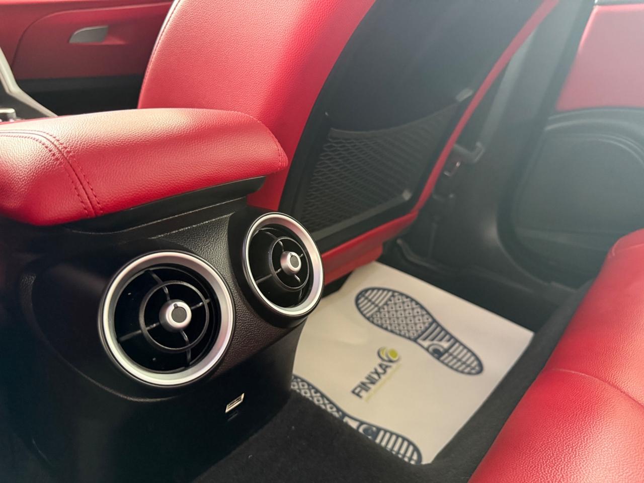 Alfa Romeo Giulia 2.2TurboD150cv ROSSO FERRARI+CARTIER2019