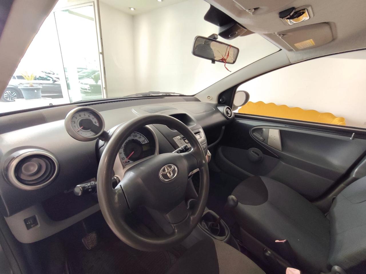 Toyota Aygo 1.0 12V VVT-i 5 porte