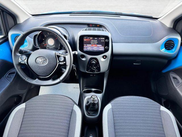 TOYOTA Aygo CONNECT 1.0 VVT-i 5 P X-BUSINESS *SERVICE TOYOTA*