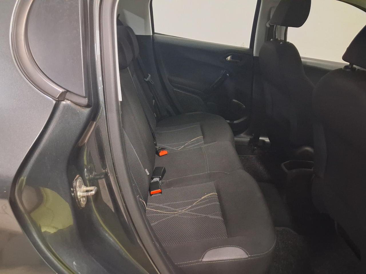 Peugeot 208 1.4 GPL scad 2036 unico prop 2015