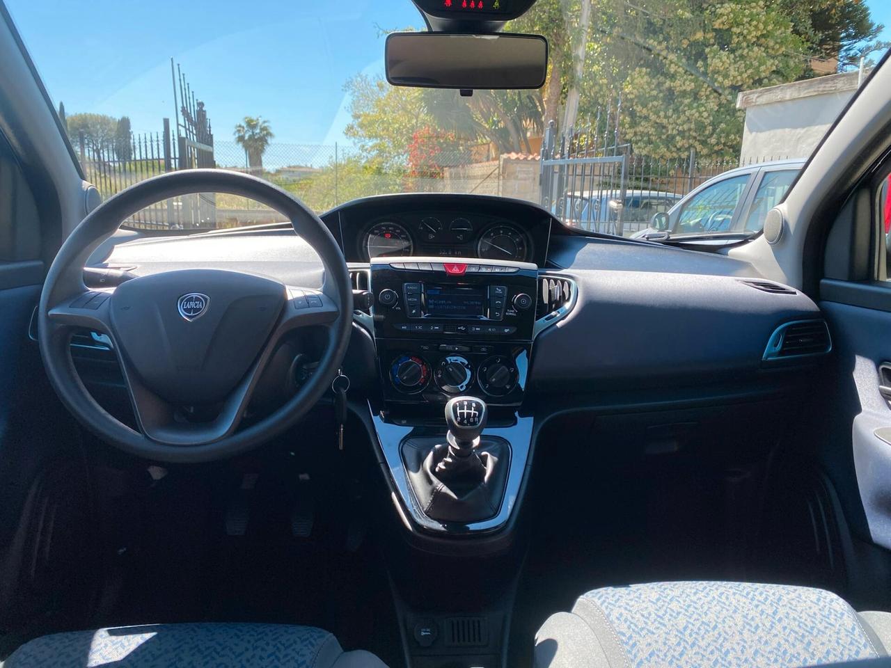 Lancia Ypsilon 1.0 Hybrid Ok Neop.