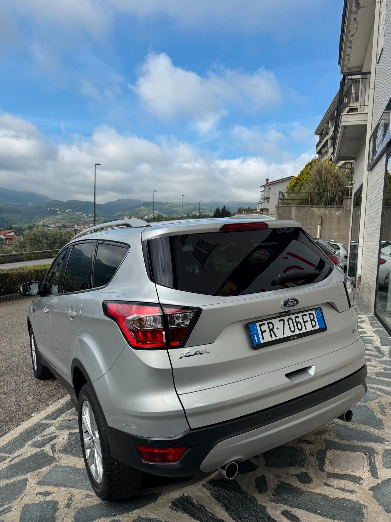 Ford Kuga 1.5 TDCI 120 CV S&S 2WD Titanium