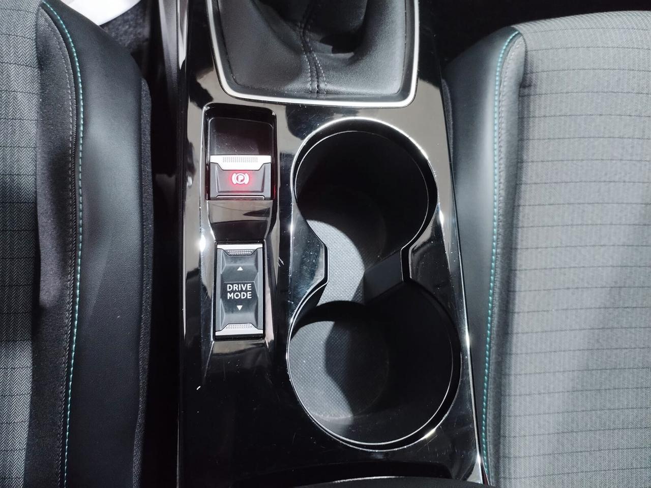 Peugeot 2008 BlueHDi 110 S&S Allure Pack