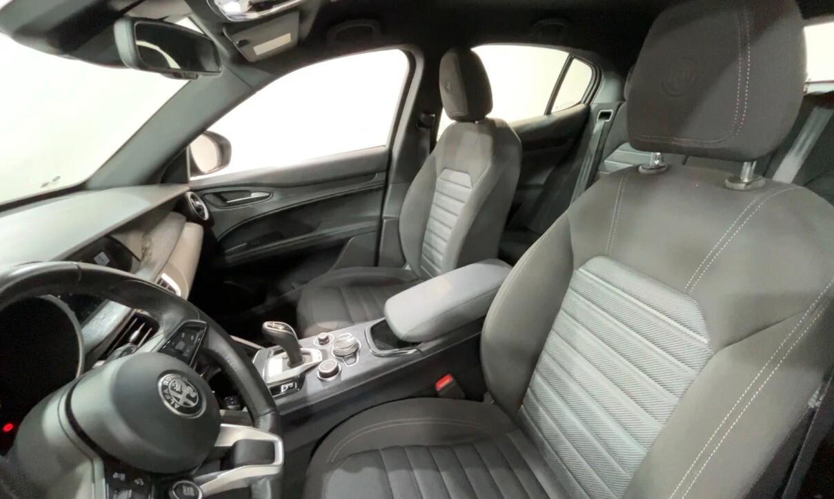 Alfa Romeo Stelvio 2.2 Turbodiesel 210 CV AT8 Q4 Super