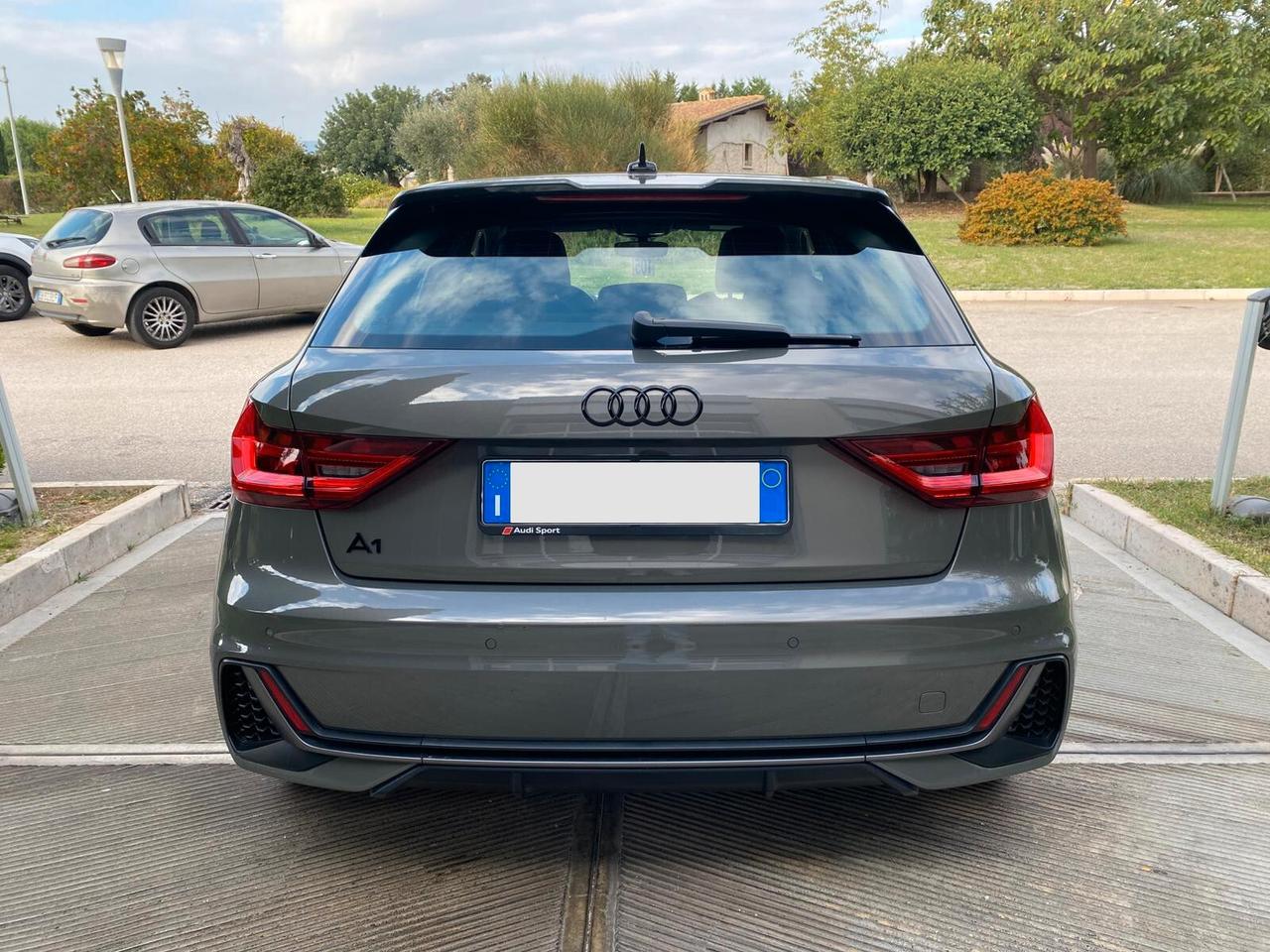 Audi A1 SPB 30 TFSI S Line Stronic Identity Black