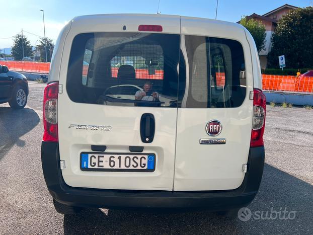 Fiat Fiorino 1.3MJT 95Cv Cargo Adventure Vetrato