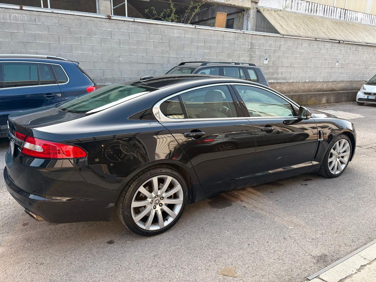 Jaguar XF 3.0 V6 Luxury*FULL OPTIONAL