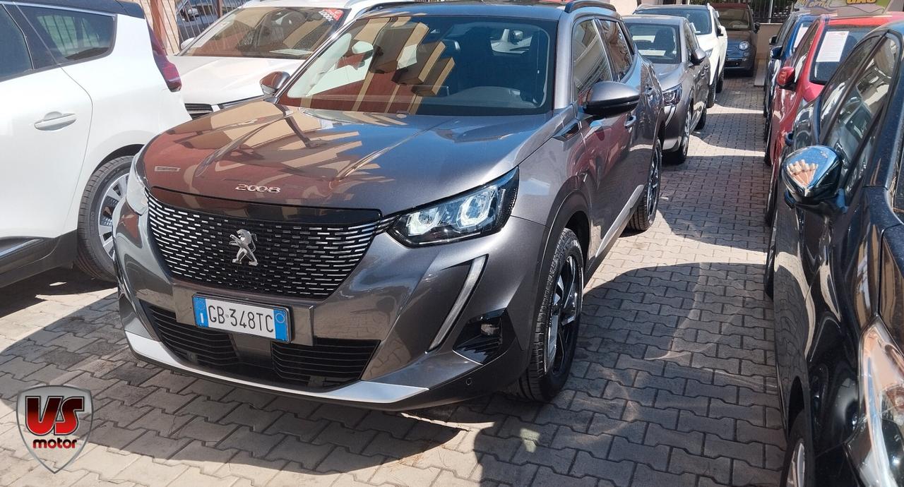 PEUGEOT 2008 1.2 BENZ-NAVI-2020