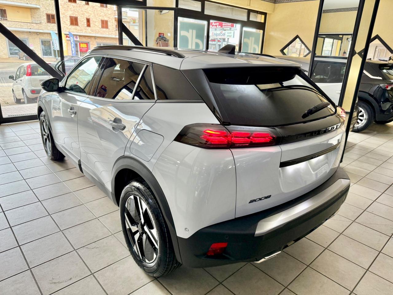 Peugeot 2008 PureTech 130 S&S EAT8 Allure