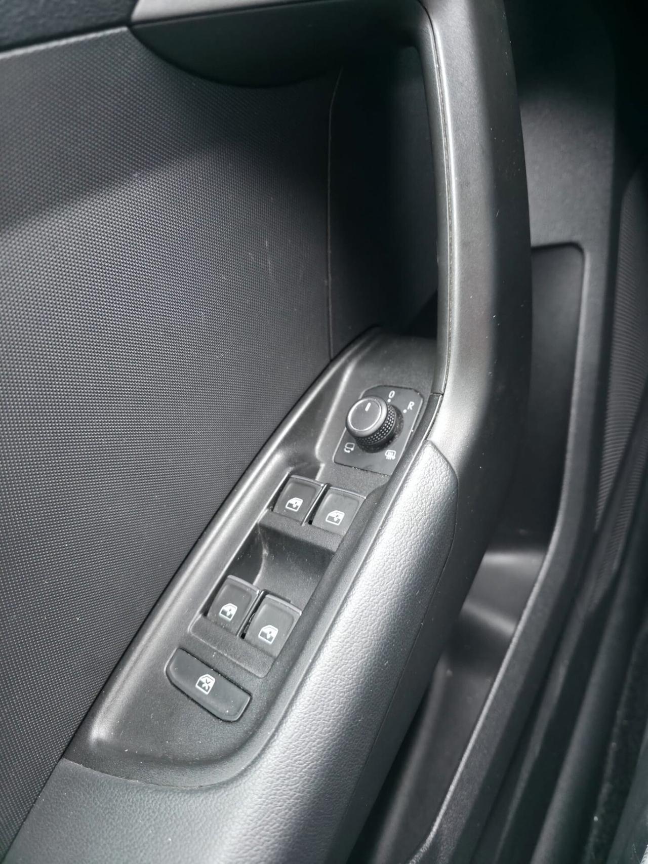 Audi A1 citycarver 35 TFSI Identity Contrast