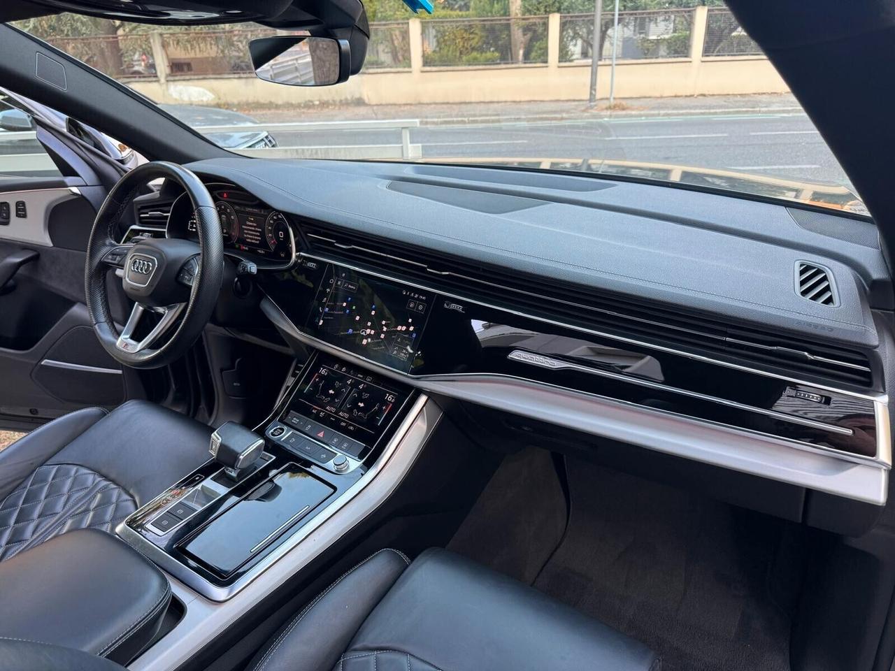 AUDI Q8 55 TFSI QUATTRO TIPTRONIC SPORT 340cv