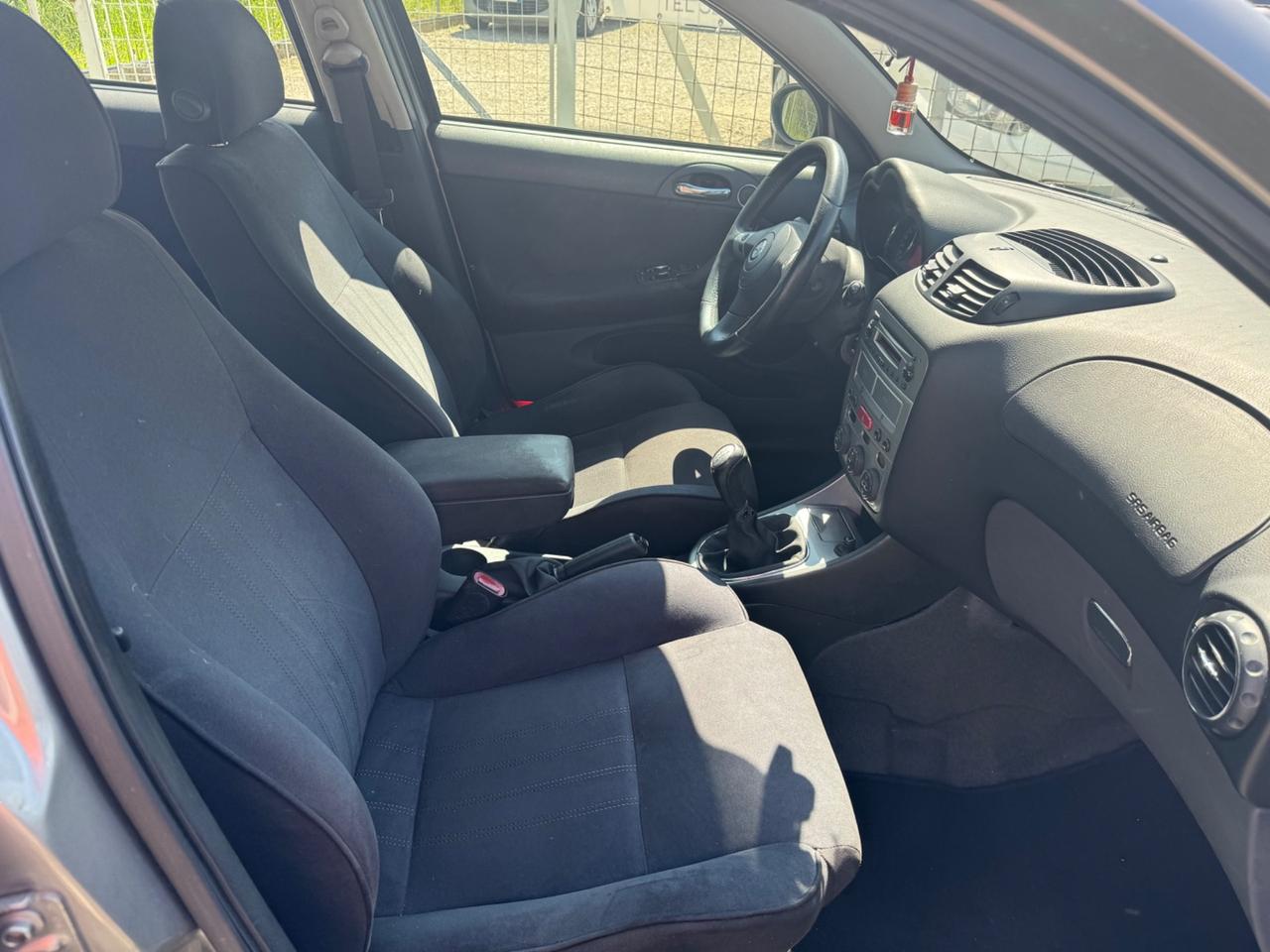 Alfa Romeo 147 1.6 16V TS 5 porte Exclusive GPL
