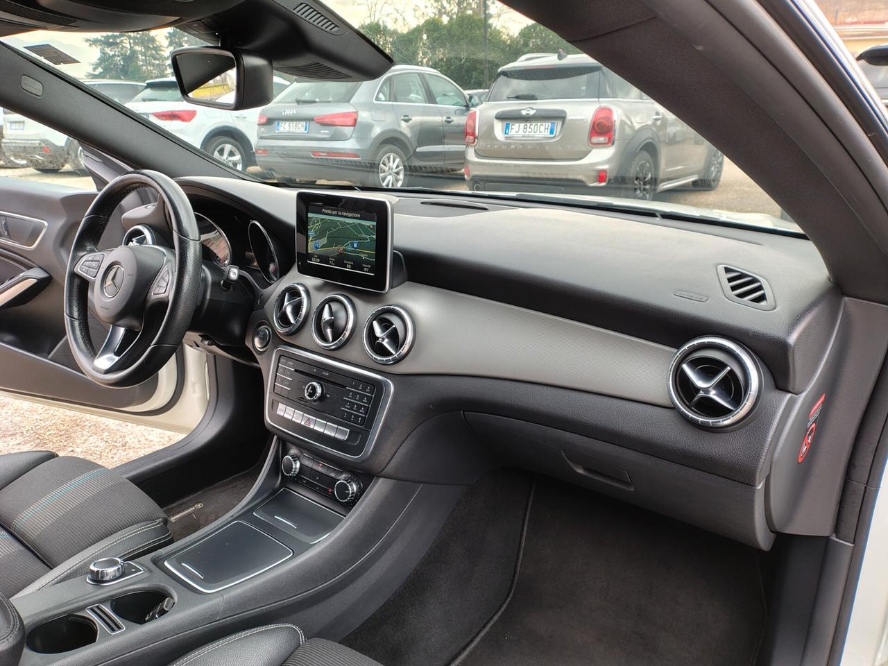 Mercedes-benz CLA 180 d Automatic Business