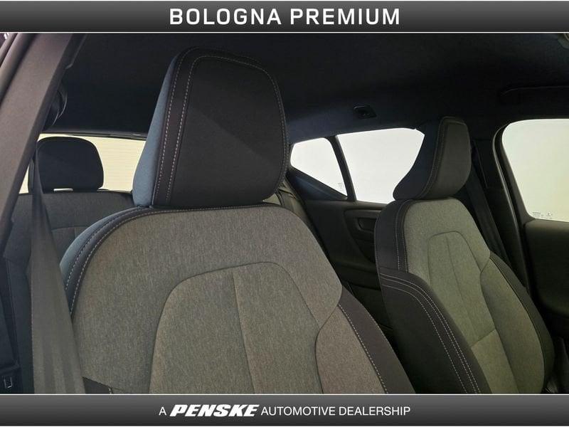 Volvo XC40 XC40 T3 Geartronic Momentum Pro