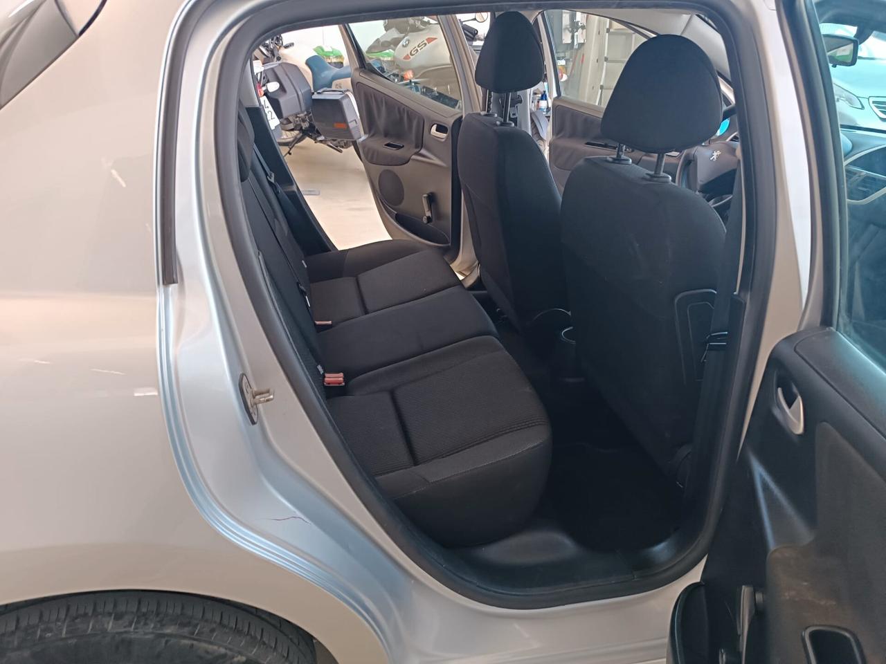 Peugeot 207 1.4 HDi 70CV FAP 5p. XS