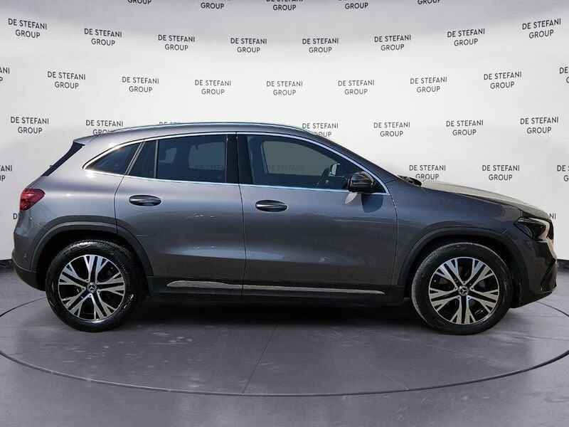 Mercedes-Benz GLA GLA 180 d Progressive Advanced